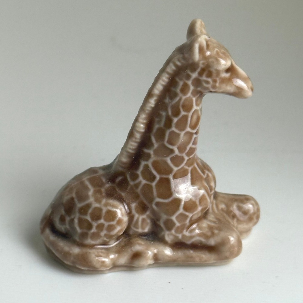 Wade Whimsies Giraffe Figurine Trinket England Safari Animal Decor Miniature